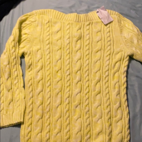 Sweater - Picture 1 of 3